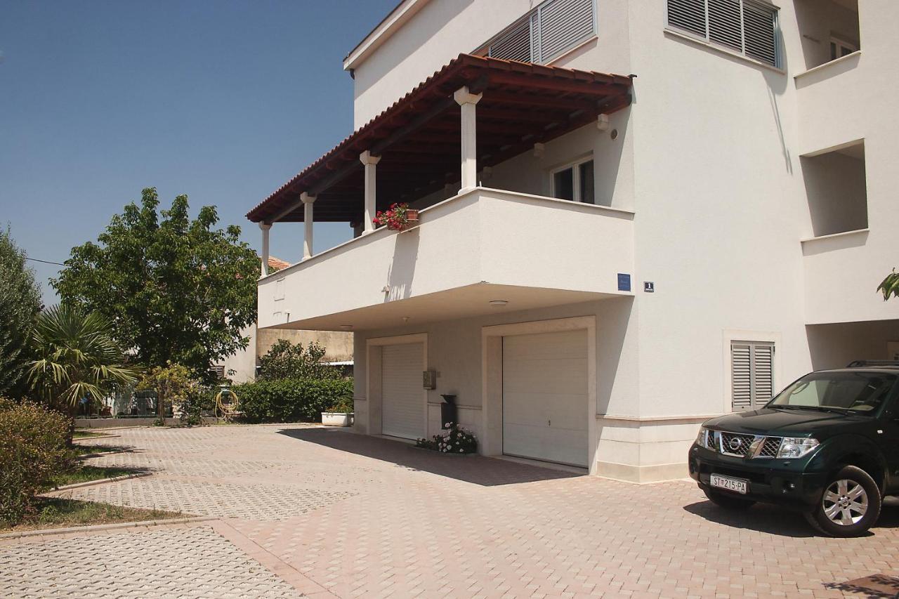 Luxury Apartments Elizabeth Podstrana Exterior foto