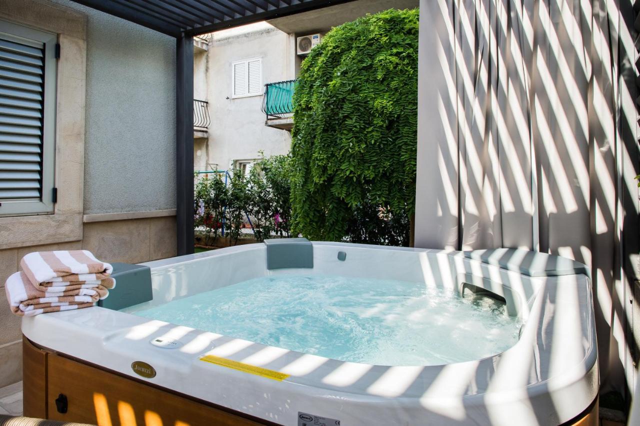Luxury Apartments Elizabeth Podstrana Exterior foto